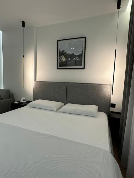 Elegant Studio - Tirana City Center Ngoại thất bức ảnh